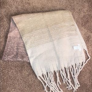 Huge blanket scarf